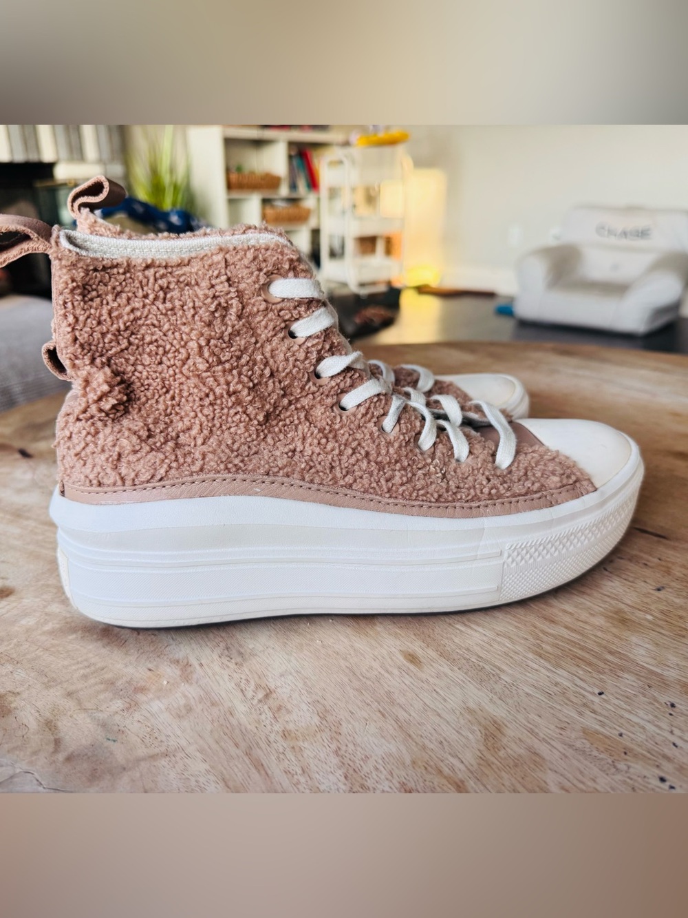 Teddy platform converse sneakers size 7
